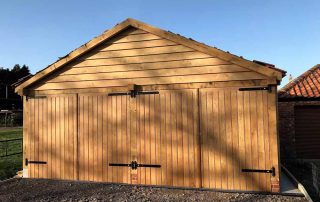 Oak and Home Garage Image 4